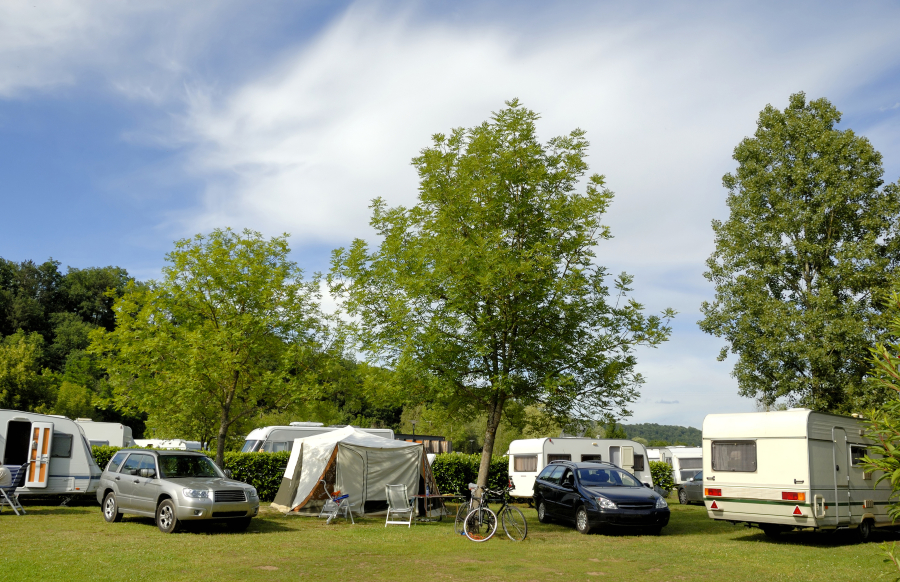 Top 5 des Expériences de Camping Atypique à Découvrir dans le Luberon
